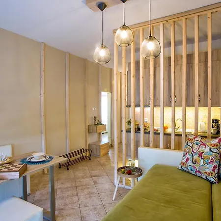 Apartament Golden Ofrínion